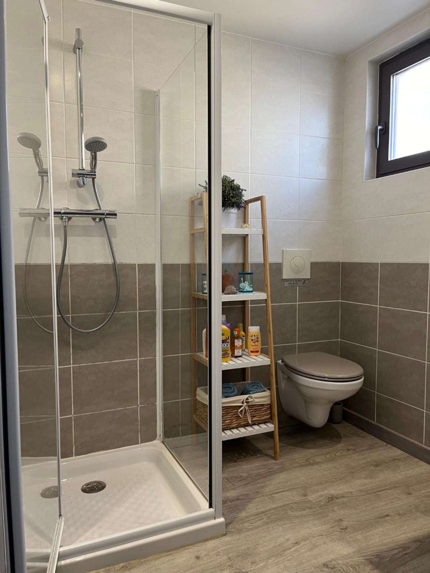 آيكس أومبروفينس Studios Nuitee En Provence المظهر الخارجي الصورة
