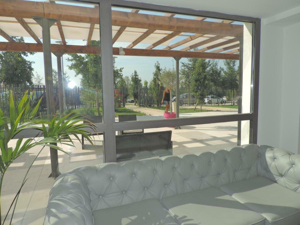 آيكس أومبروفينس Studios Nuitee En Provence المظهر الخارجي الصورة